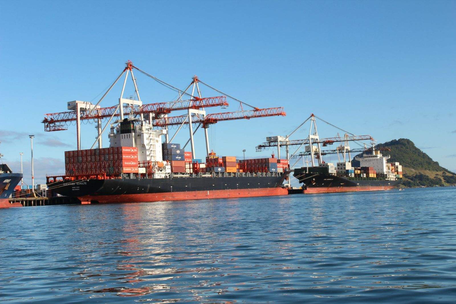 威海市港灣建設(shè)工程有限公司 詳細說明