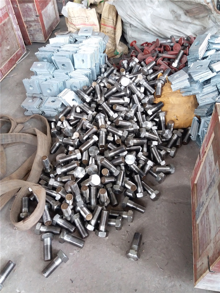 預埋件(金屬配件)