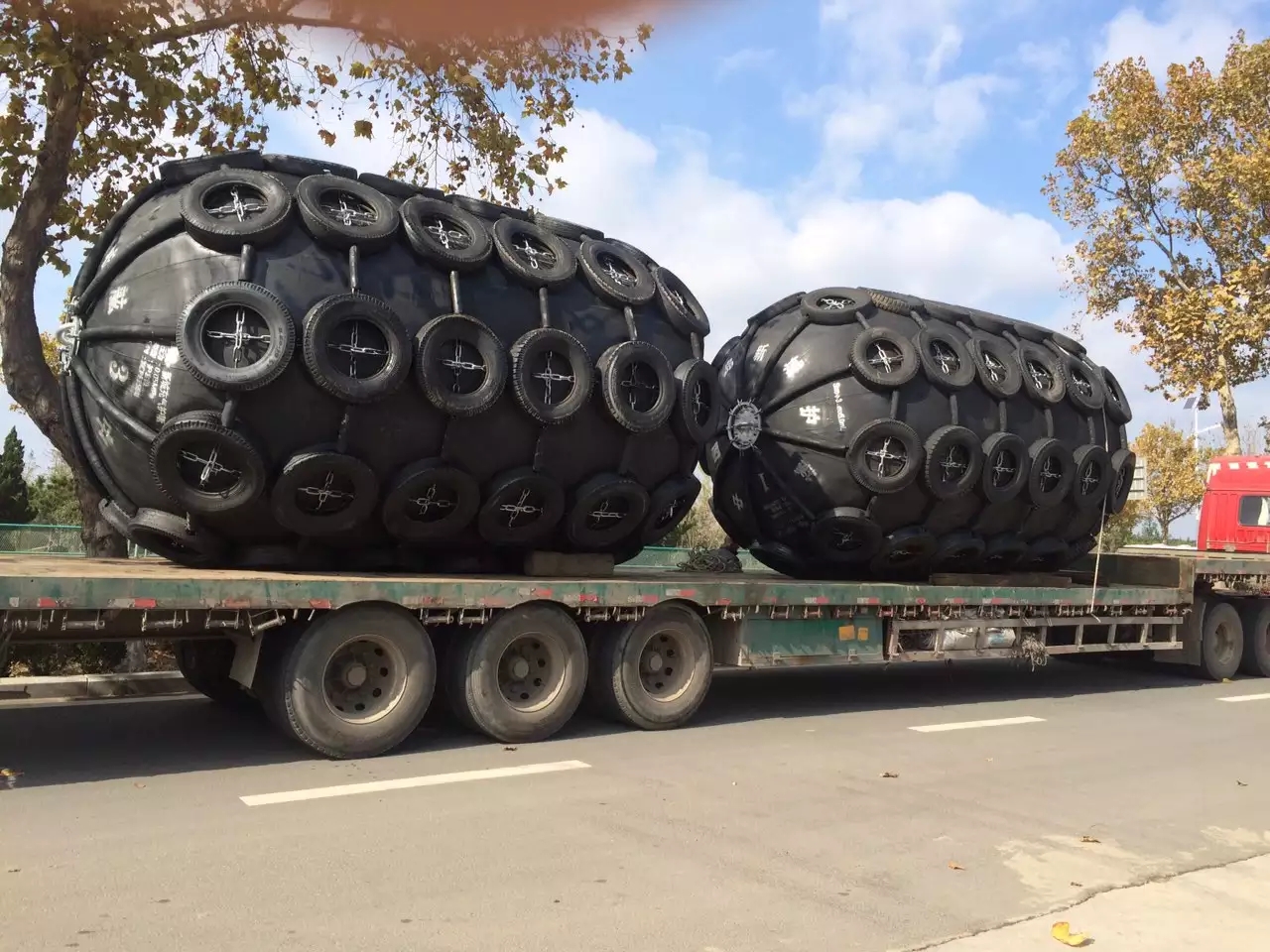 漂浮型橡膠護(hù)舷(氣囊)