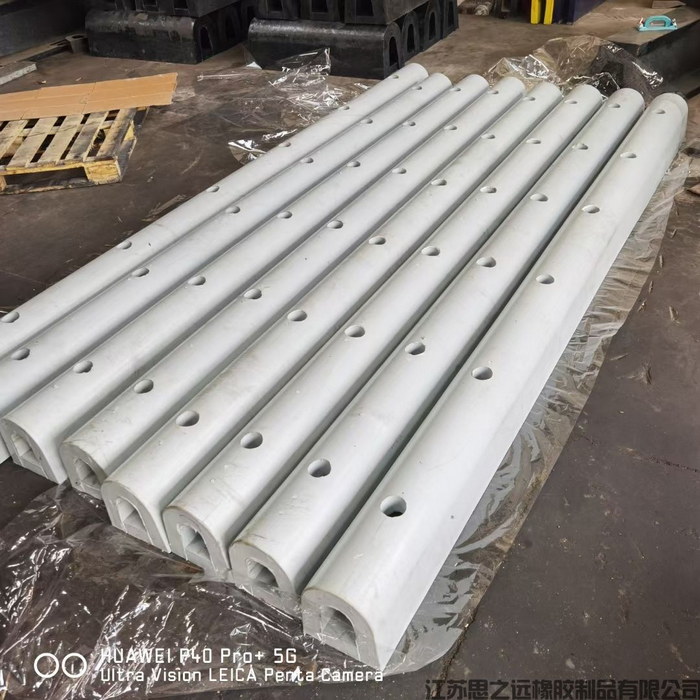 艦灰色橡膠護舷