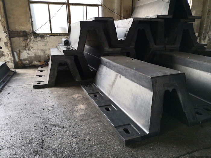 SA型橡膠護(hù)舷