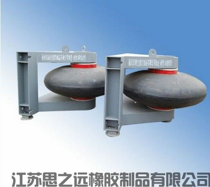 轉(zhuǎn)動(dòng)型橡膠護(hù)舷